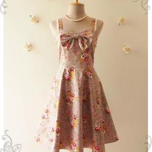 Alice : Vintage Inspired Floral Dress Grayish..