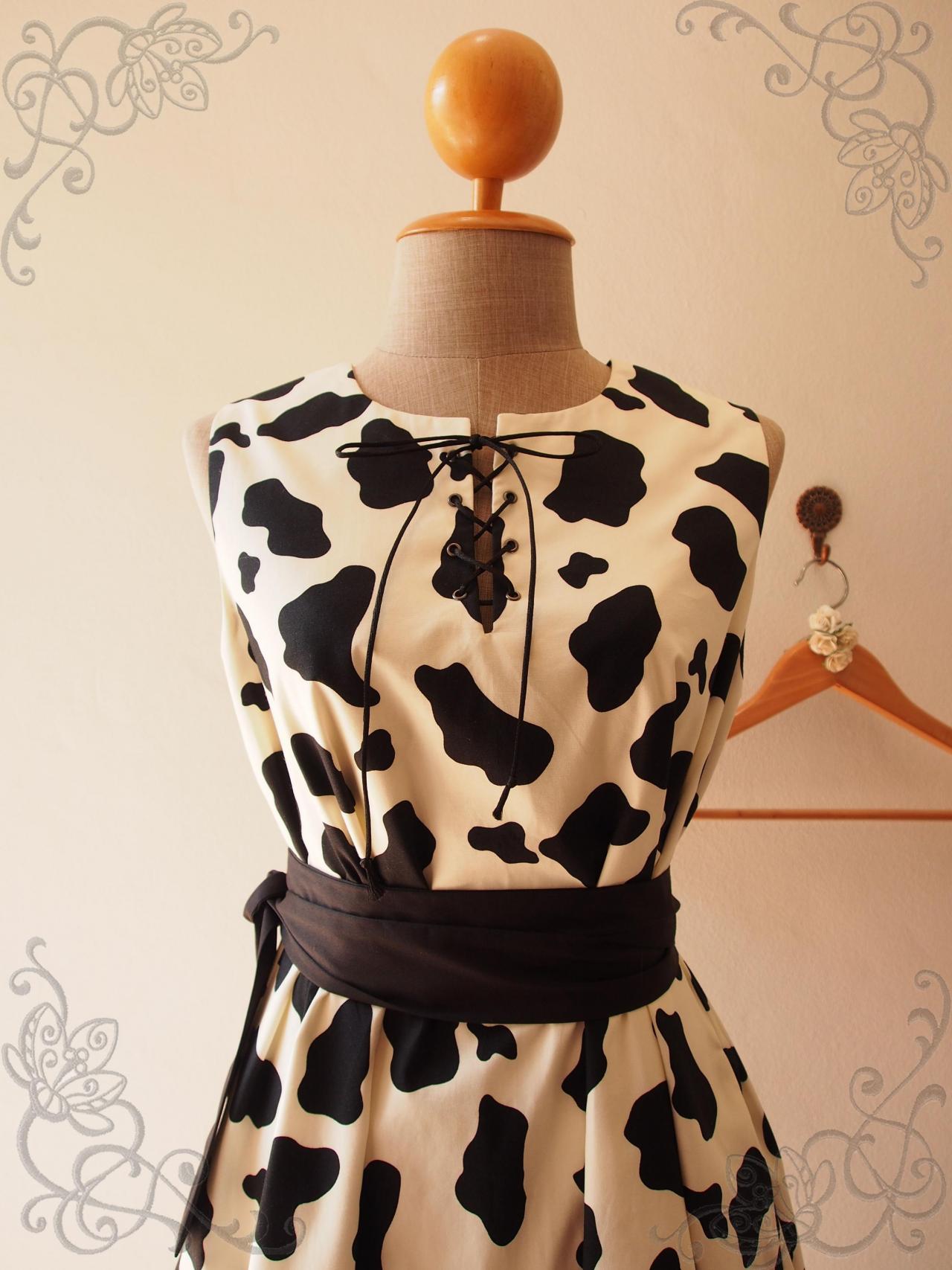 Moo Dress, Cow Print Dress, Summer Dress, Sundress, Pocket Dress, Vintage Style Dress, Maternity Dress, Sash Dress, Country Western Look, Tent