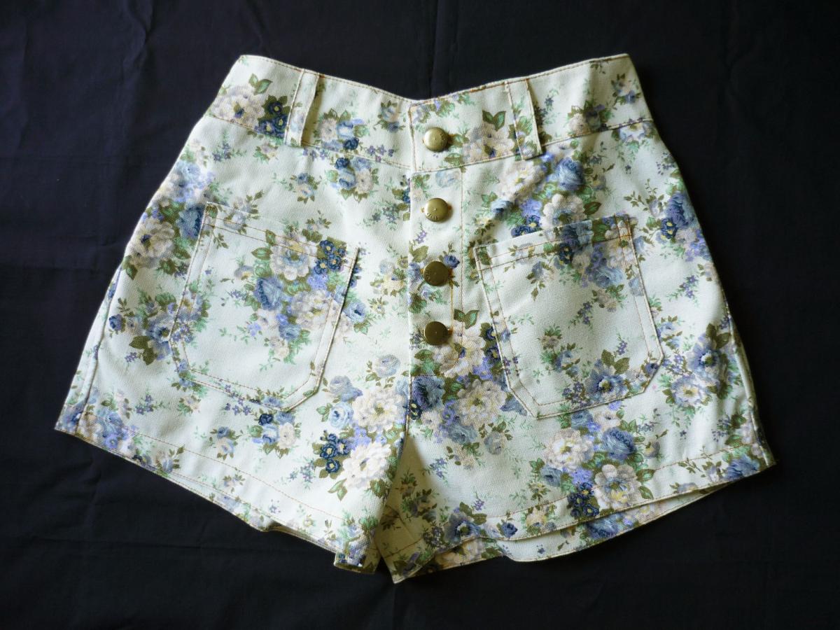 High Waist Shorts Floral Shorts Cream with Blue Floral Inspired Shabby Chic Shorts - -Size S-M- 12'SHORT LENGTH